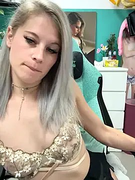 TheRealJessyLey on StripChat