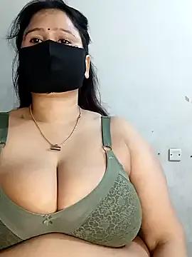 Group Tishani on StripChat