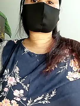 Group Tishani on StripChat