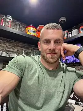 Freechat trainwithme on StripChat