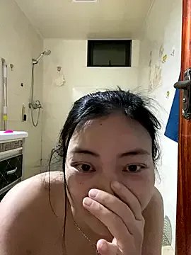 Freechat water-h on StripChat