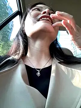 Freechat water-h on StripChat