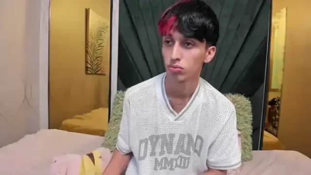 wildboy22_ — Freechat on StripChat