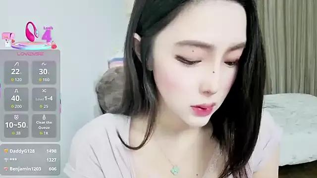 Freechat XIAOJIEBB-2025 on StripChat