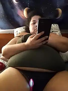 Freechat xlatinastar on StripChat