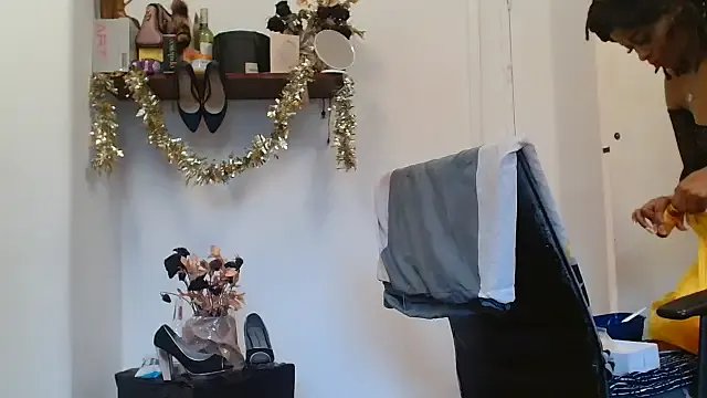 xTALLSEXYBUMx on StripChat