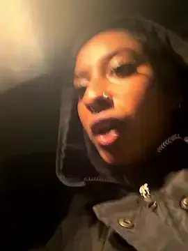 Freechat Your_Paris on StripChat