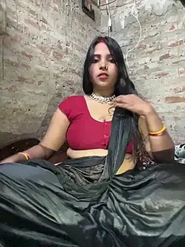 Yourhotybhabhi — Pussy show desy style