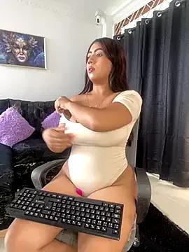 Freechat zoe_mount on StripChat
