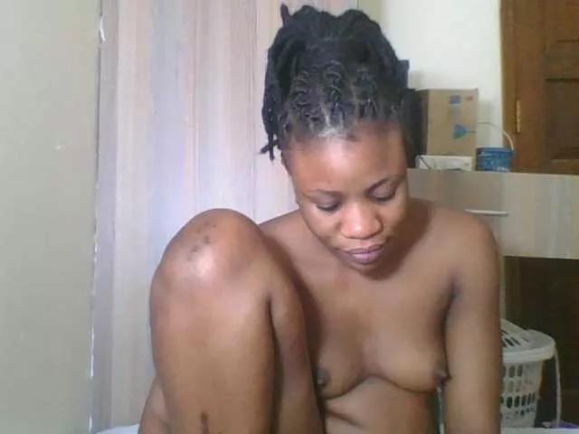 Babyrozzilah on BongaCams 