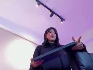 aitanajhons on CamSoda 