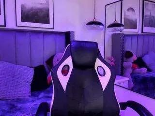 alaia-cute on CamSoda
