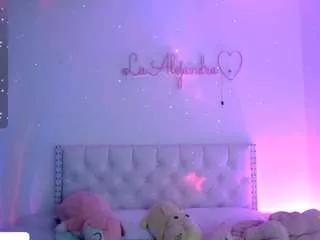 alelennoxxx on CamSoda 