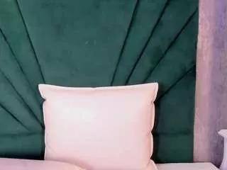 ariana-ceballos on CamSoda 