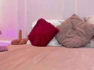 ariana-sweet on CamSoda 