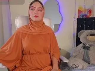 danaalabii on CamSoda 