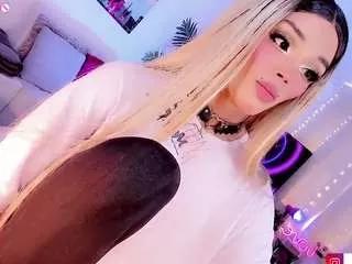 doll-swett on CamSoda 