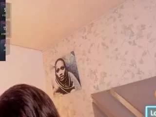 emiilyrosee on CamSoda 