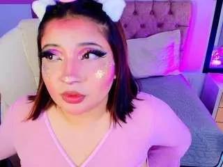 emma-monserratt on CamSoda 