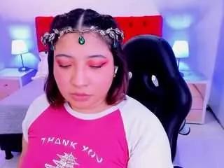 emma-monserratt on CamSoda 