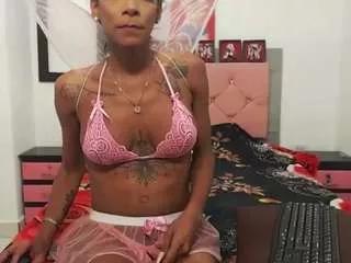 emperatris22cm on CamSoda