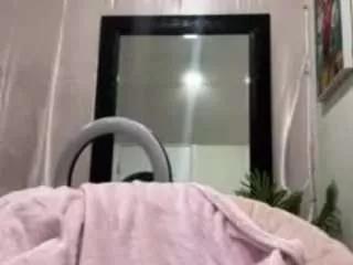 iambaldheadbrittany on CamSoda