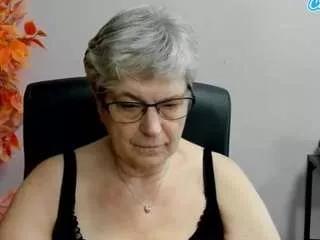 irislust on CamSoda