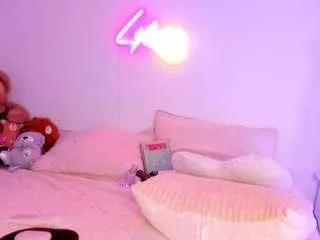liliimoon on CamSoda 