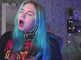 moon-valkyriie on CamSoda