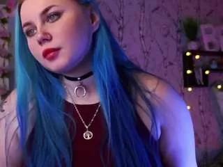 moon-valkyriie on CamSoda 