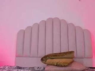 nikki-angel on CamSoda 