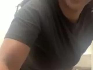 queenmissie on CamSoda 