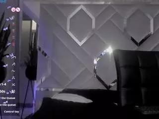 saraa-fox on CamSoda 