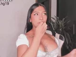 sarahernandez1 on CamSoda 