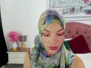 sofiaarivera on CamSoda