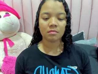 zoe-maria on CamSoda