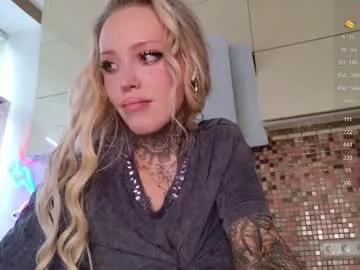 Freechat 2badforyou on Chaturbate