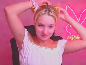 _mila_la_ — TODAY IS MY BIRTHDAY  #blonde #c2c #pantyhose  #heels #german