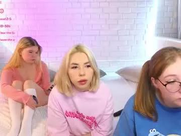 _ramune_ — DOGGY STYLE&SHAKE ASS #teen #lesbian #lovense #squirt #18 [84 tokens left]