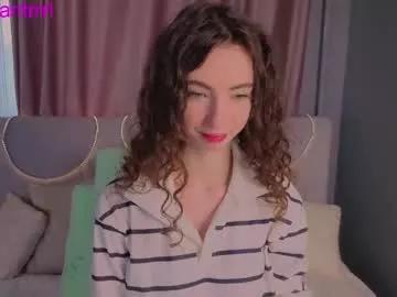 alvanalbach — GOAL: wet my neck [0 tokens remaining] Welcome to my room! #nonude #slim #natural #teen #new