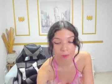 annie_applee on Chaturbate 