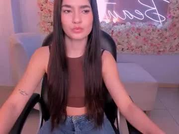 bellaclark1 on Chaturbate