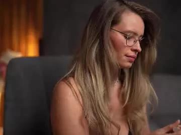 Chaturbate brandywhite  is Freechat  brandywhite — Make my body shiver with your love vibes! #lovense #squirt #bigass #milf #natural