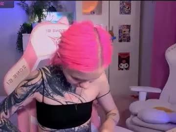 britney_lynch — GOAL: show pussy   [666 tokens remaining] and I know you can't undress me #couple #lesbian #teen #young  #18