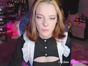 crackling_tati on Chaturbate 