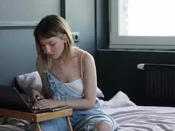 eleonora_linn_ — GOAL: stand up to the camera and look at you // Hey! I'm Lisa! It's my third stream here) Let's chat // #shy #teen #young #skinny #blonde [100 tokens remaining]