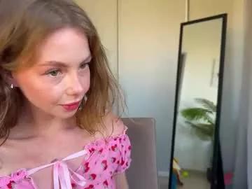 elli_harmon on Chaturbate 