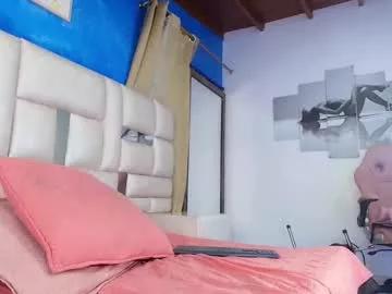 emma_curvy1 on Chaturbate 