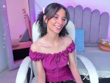 evie_clark_ on Chaturbate 
