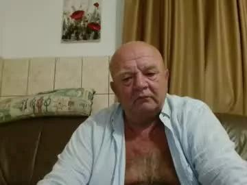 fullballs6 on Chaturbate